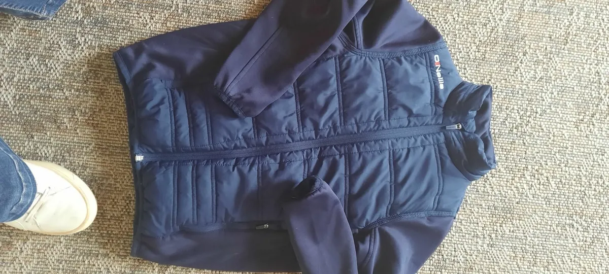 O'Neills light weight padded jacket- age 7/8 yrs - Image 1