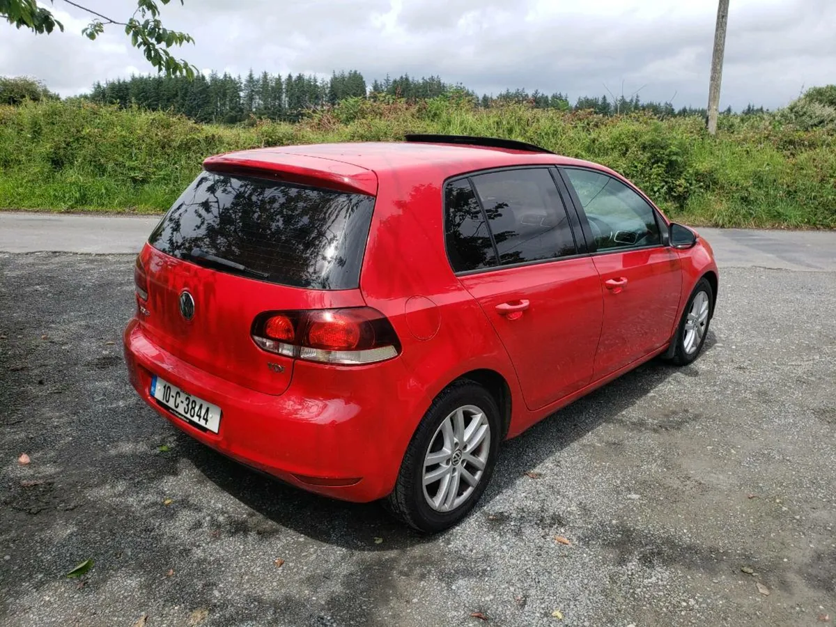 2010 Volkswagen Golf 1.6 TDI - Image 3