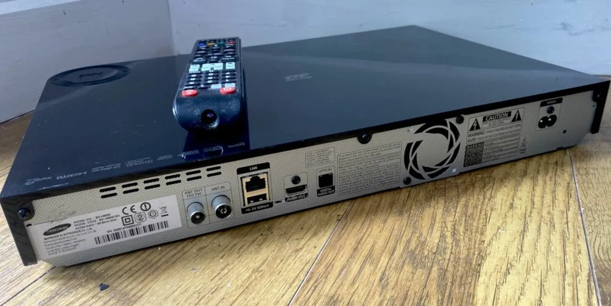 Samsung BD-H8500 HD-Recorder withTwin Tuner 3D Blu - Image 2