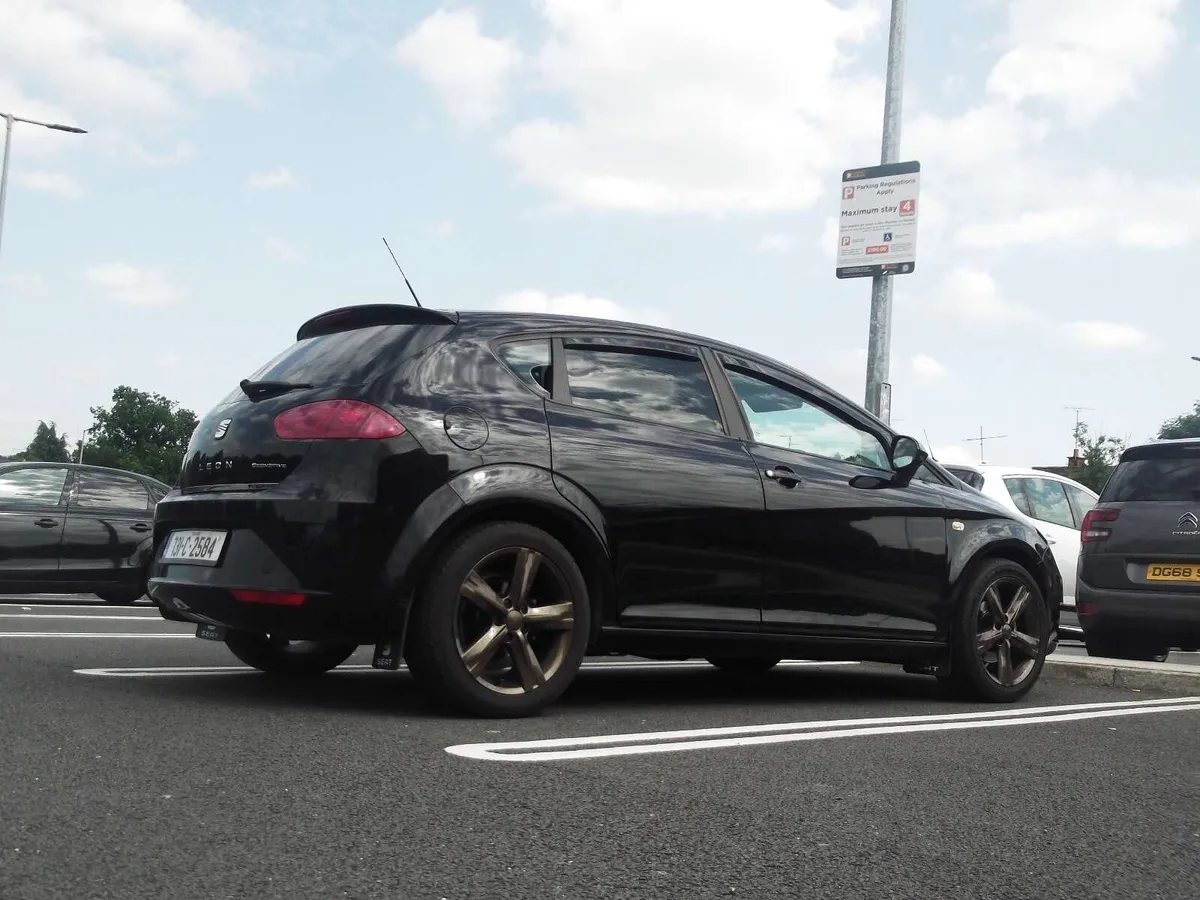 Seat Leon 1.6 - Image 1