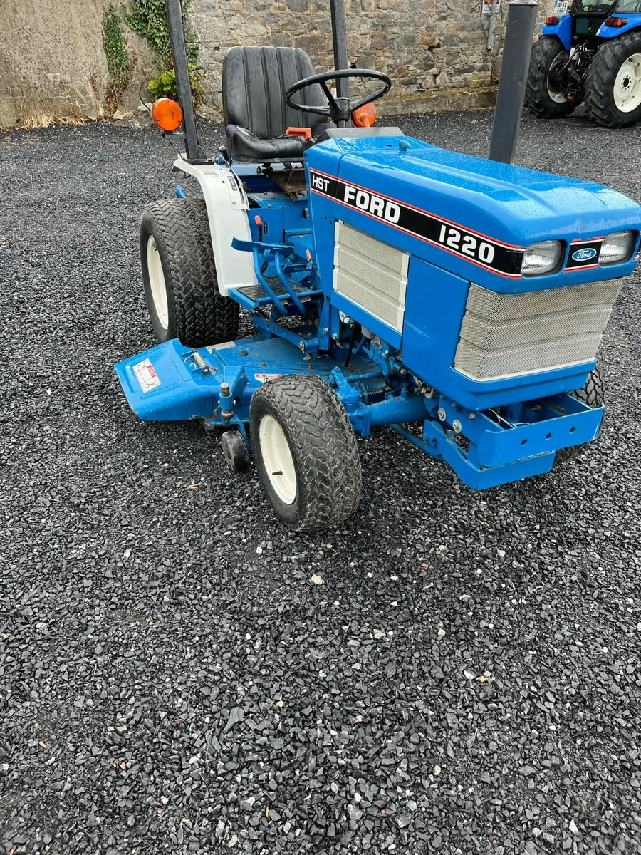 Ford 1220 4wd - Image 3