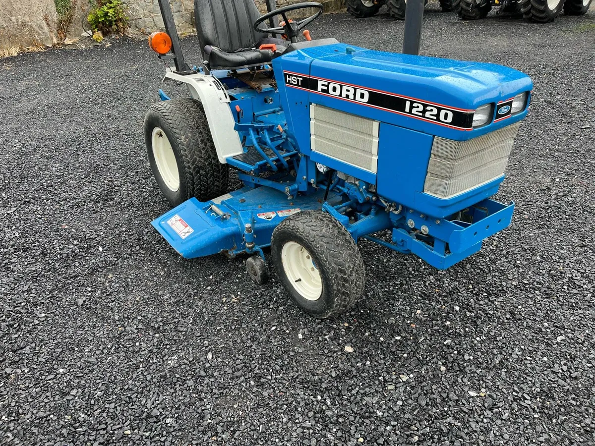 Ford 1220 4wd - Image 4