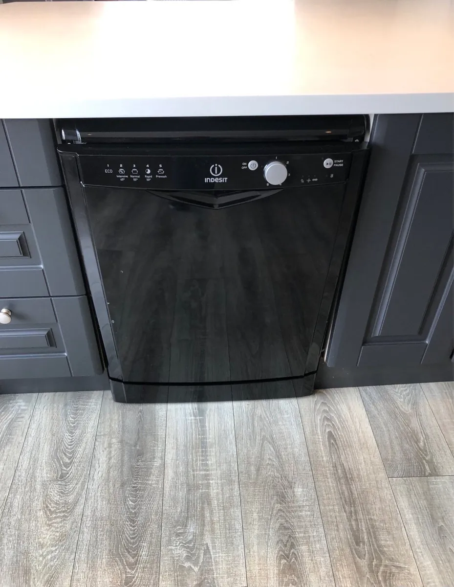 Kitchen , Appliances with Corian worktop . - Image 3