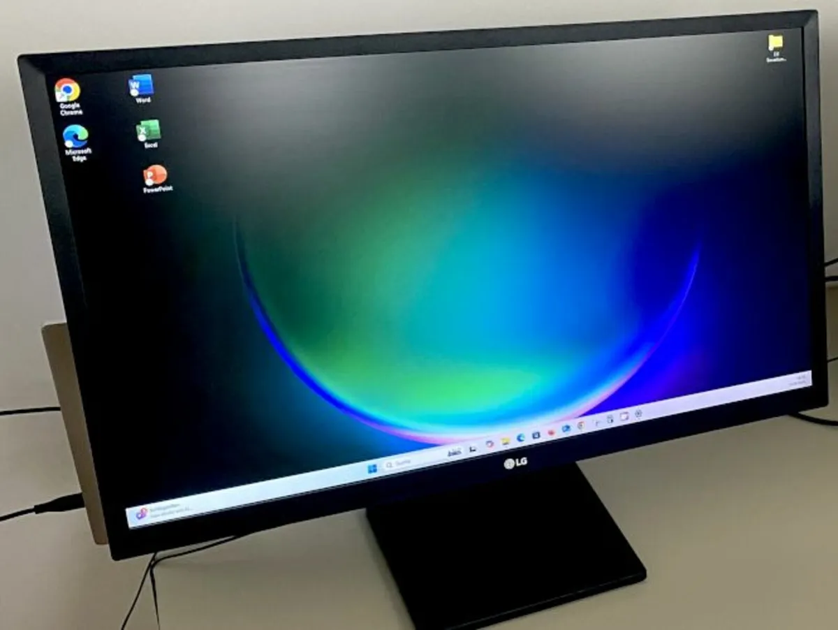 PC monitor / screen - Image 1