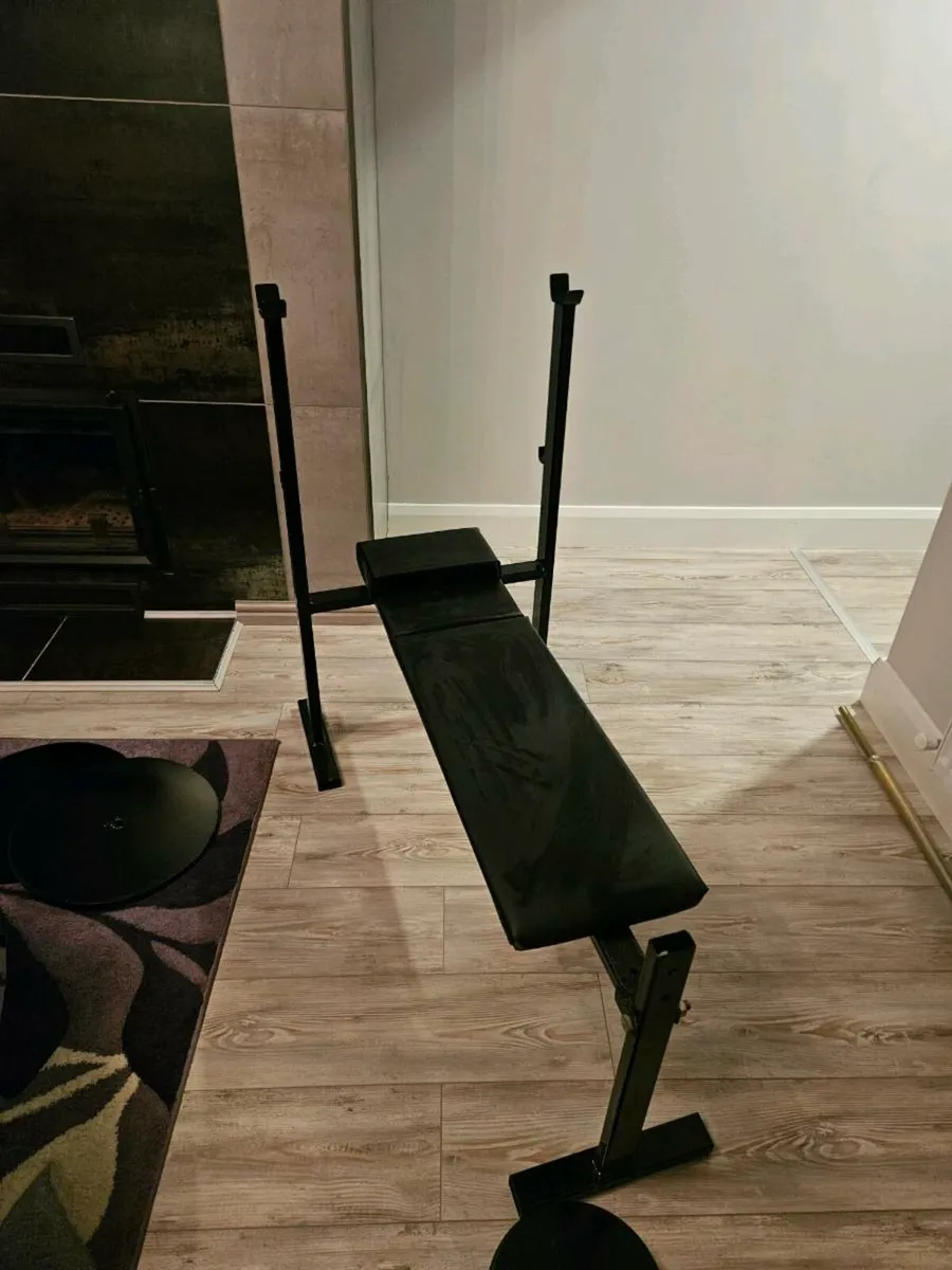 Bench, bar and weights - Image 2