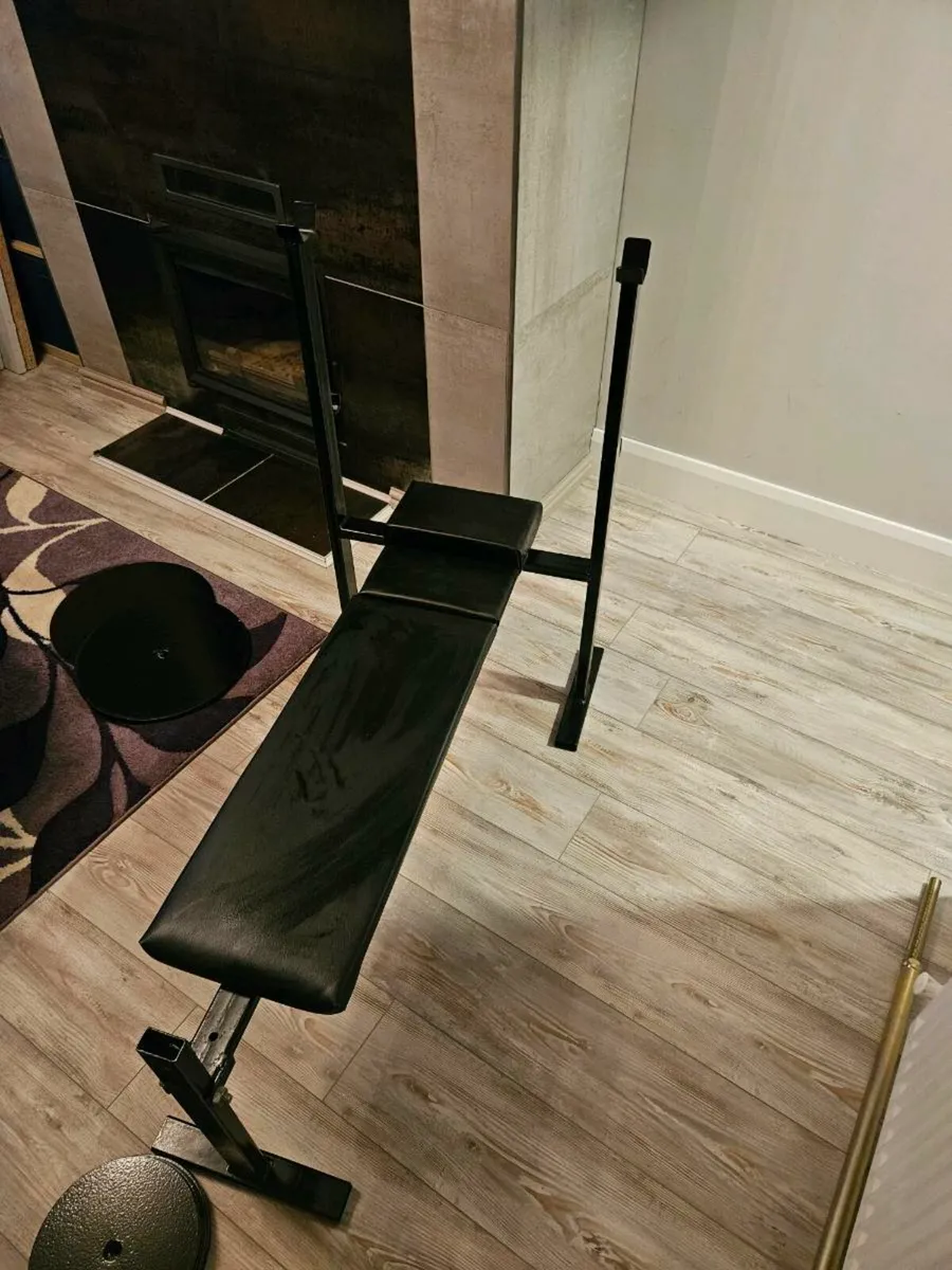 Bench, bar and weights - Image 4
