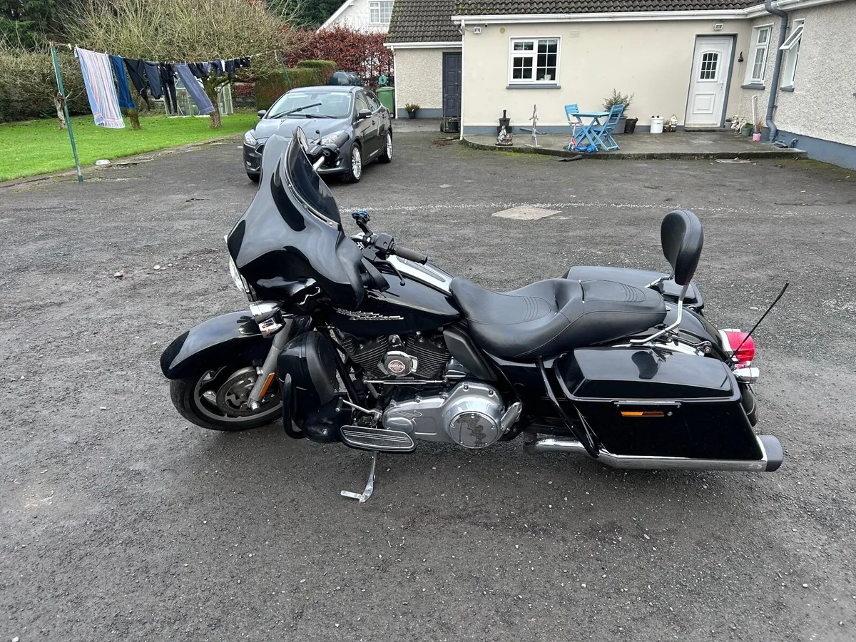 HARLEY DAVIDSON STREETGLIDE - Image 4