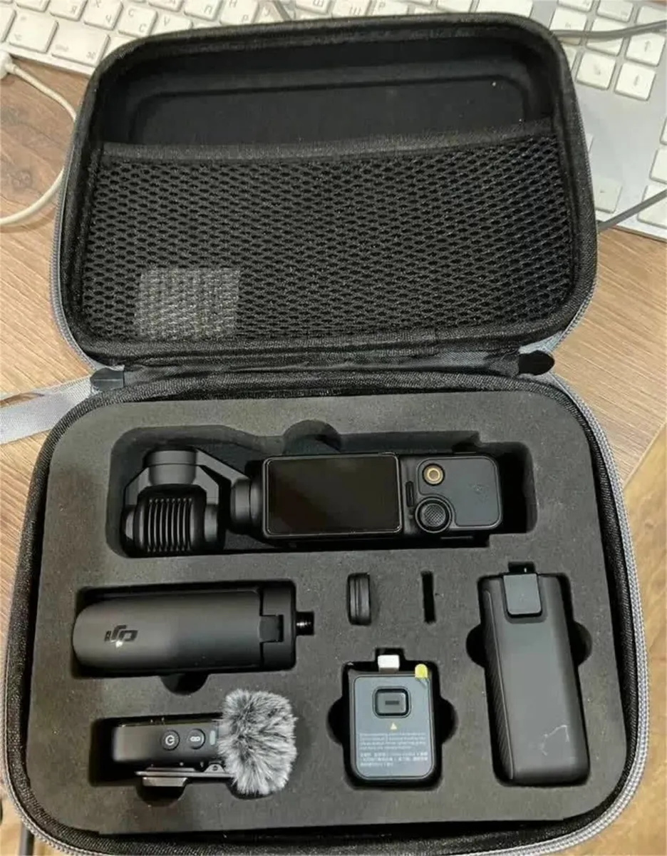 DJI Osmo Pocket 3 Creator Combo - Image 1