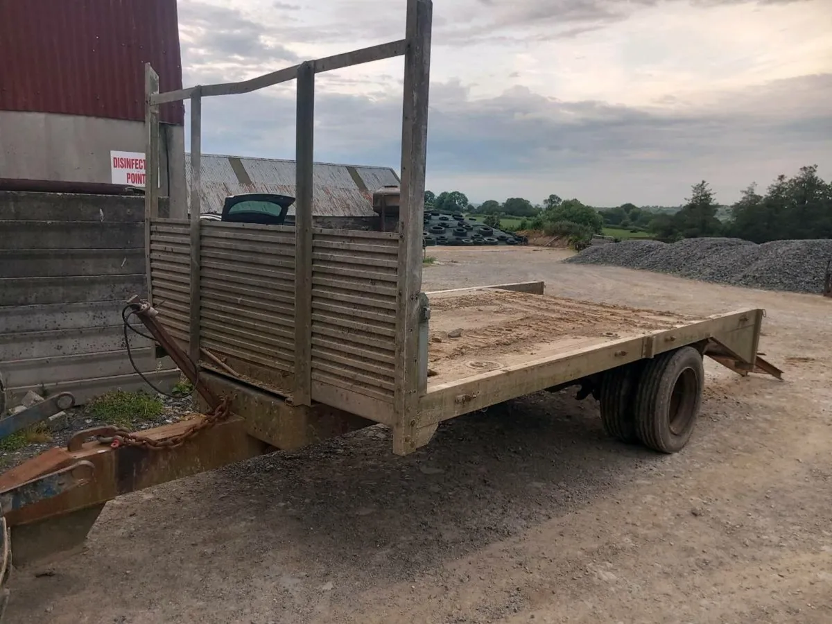 Low loader - Image 1