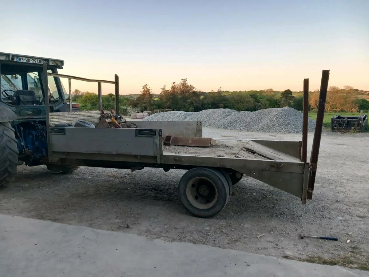 Low loader - Image 3