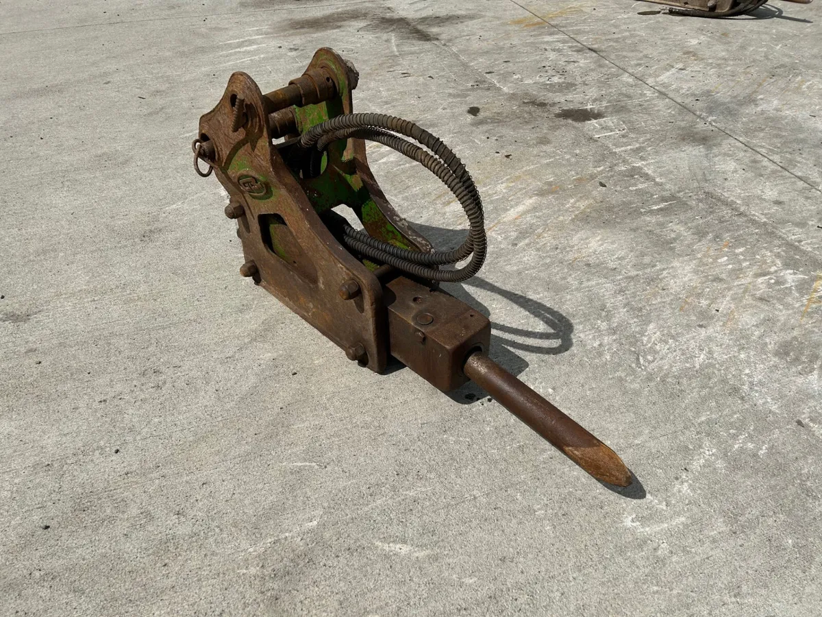 Rock Hammer, will fit ((45mm or 65mm pins)) - Image 2