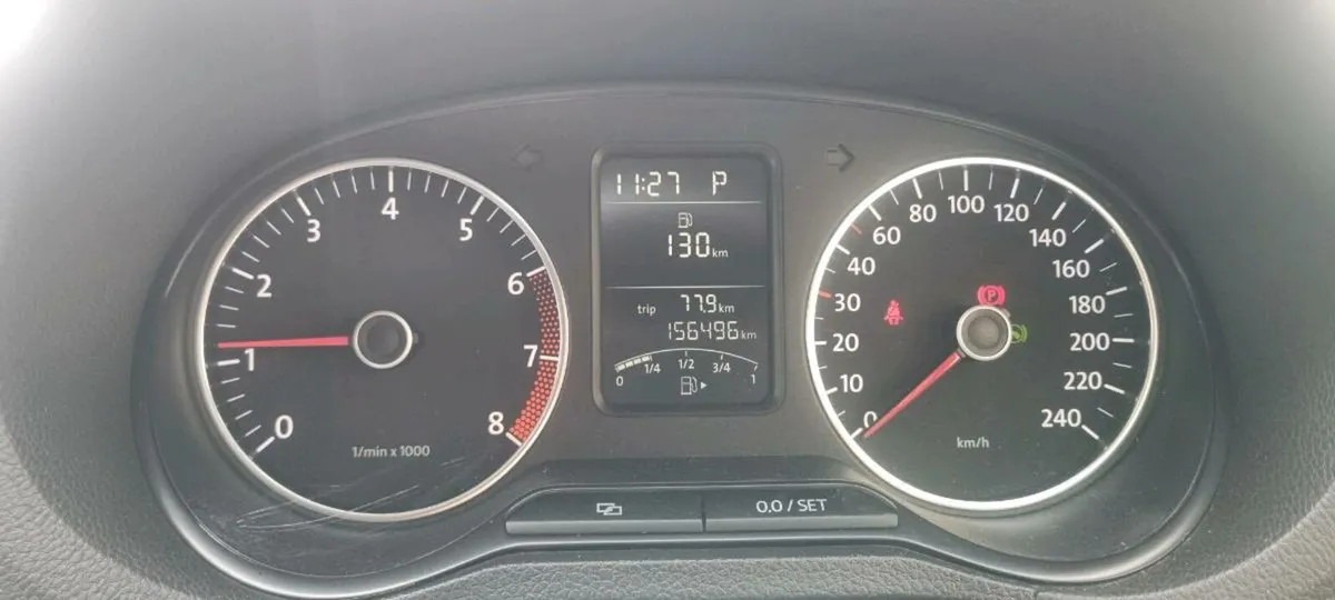 Automatic Volkswagen polo,1.2petrol - Image 4