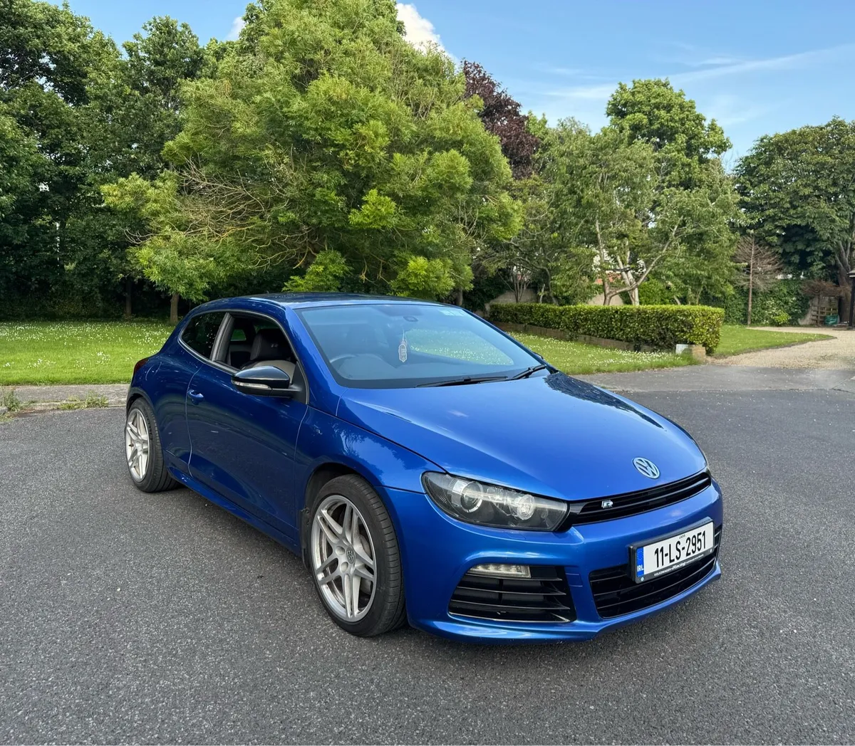 2011 Volkswagen Scirocco R - Image 3