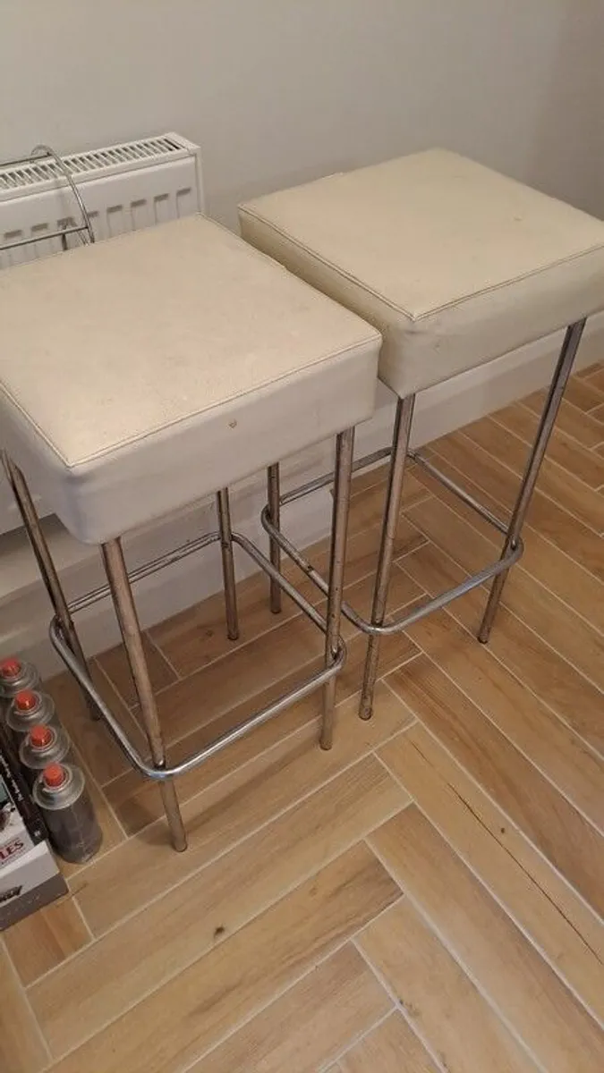 Kitchen stools - Image 2
