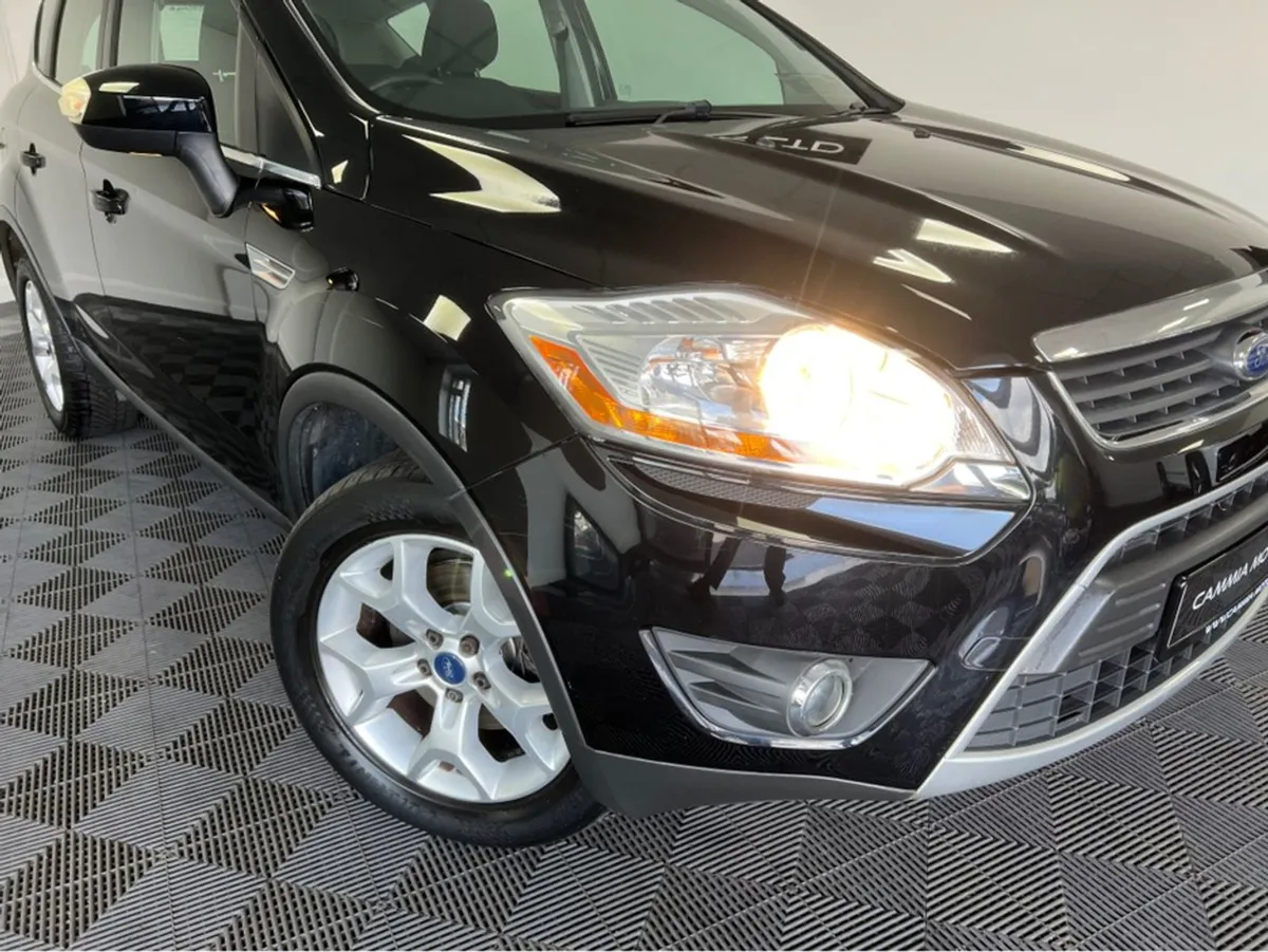 Ford Kuga Zetec 2.0 Tdci 140PS FWD 6speed 5DR - Image 4