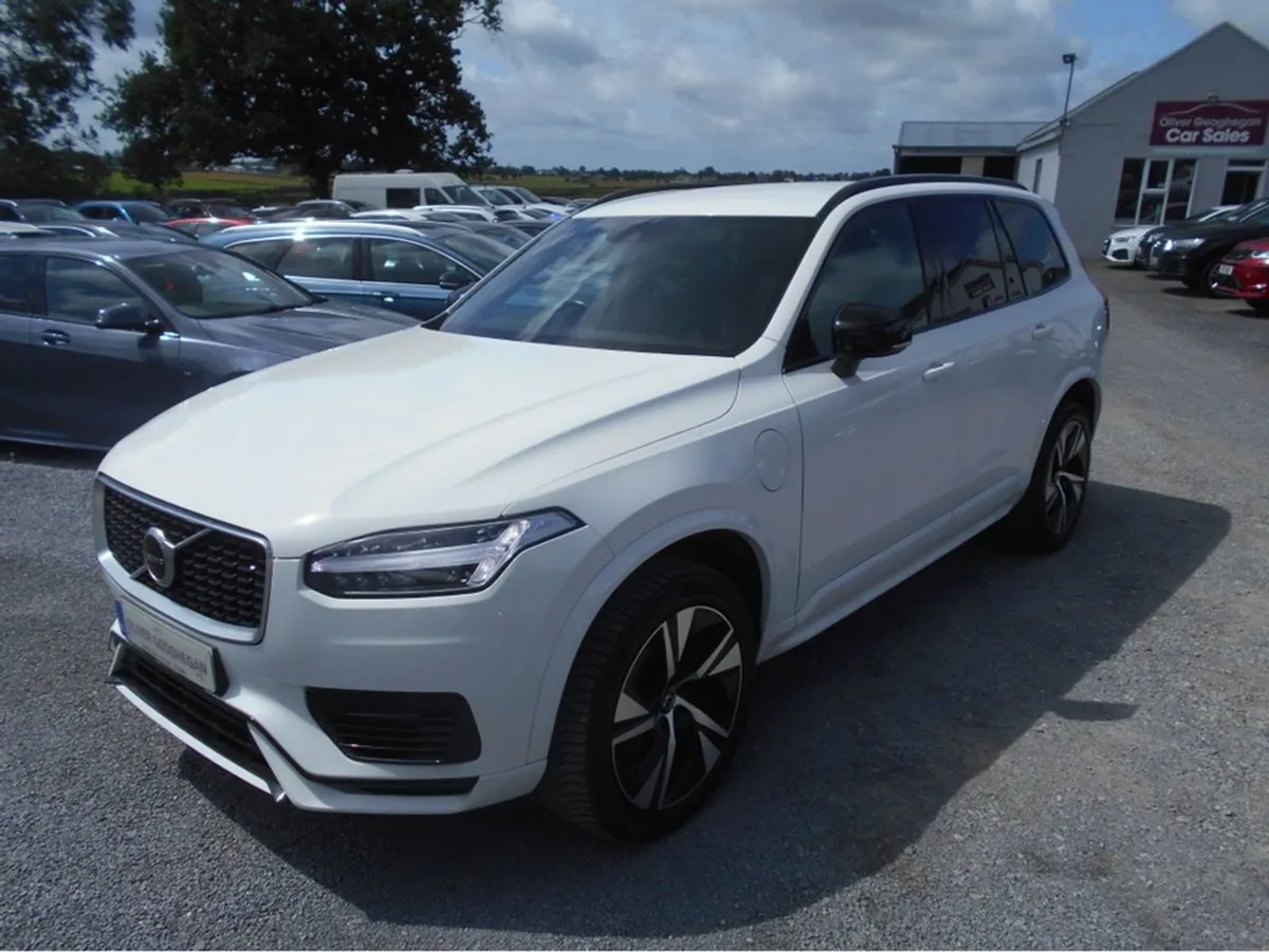 Volvo XC90 R-design T8 Phev AWD Hybrid - Image 4