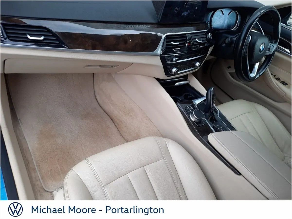 BMW 5 Series 520d SE 18  Auto - Image 4