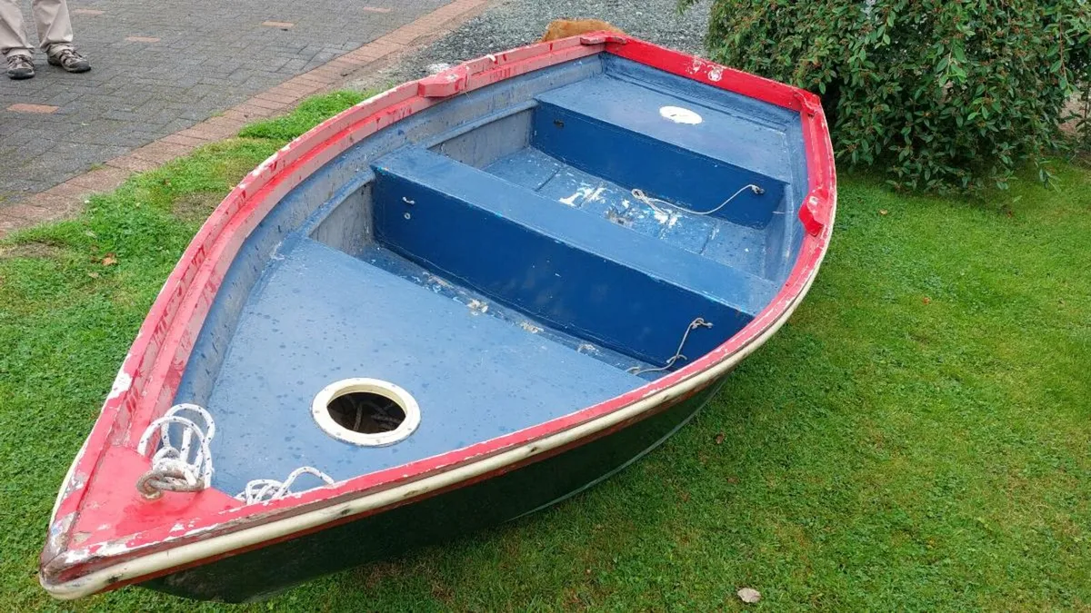 Punt / Dinghy - Image 2