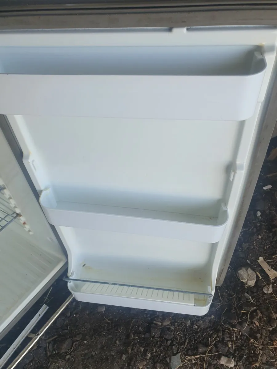 Electrolux 3 way fridge for caravan/ motorhome - Image 4