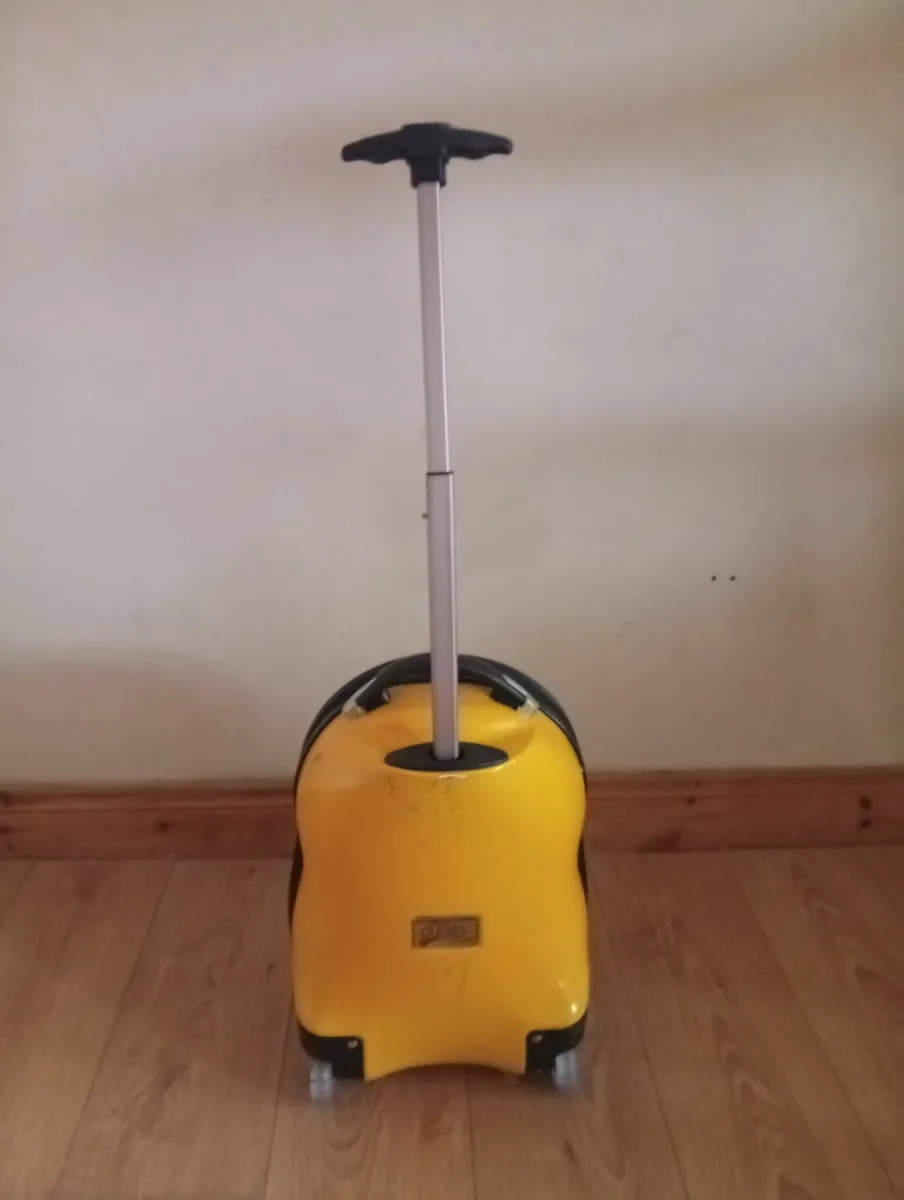 Quality Kids 3D travel Suitcase - Image 3