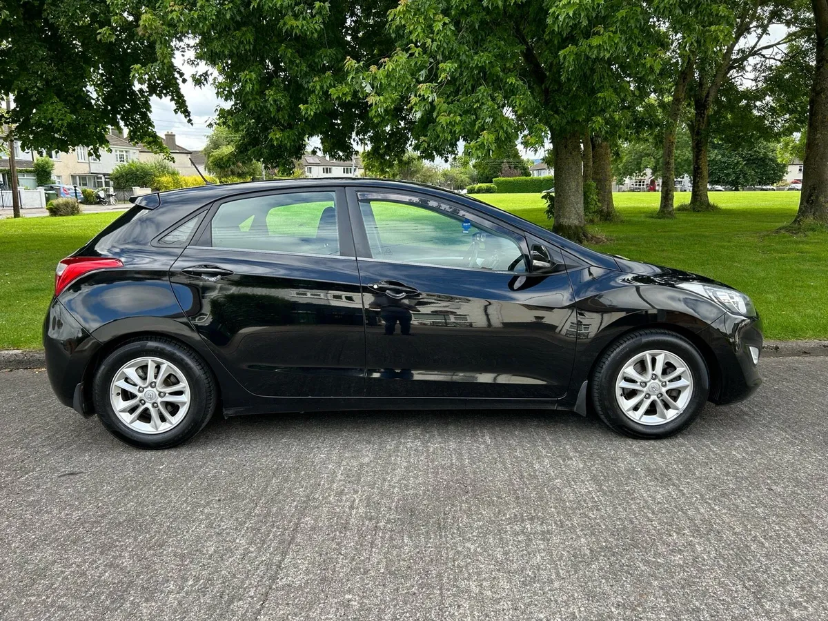2012 Hyundai I30 1.4 CRDI Elite Plus // NEW NCT - Image 2