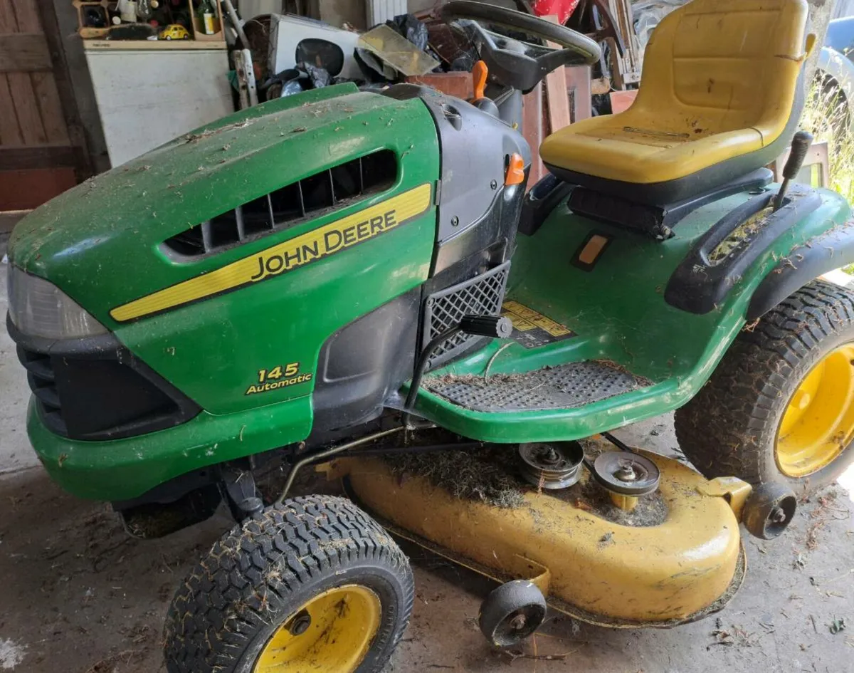 Ride on lawnmower - Image 4
