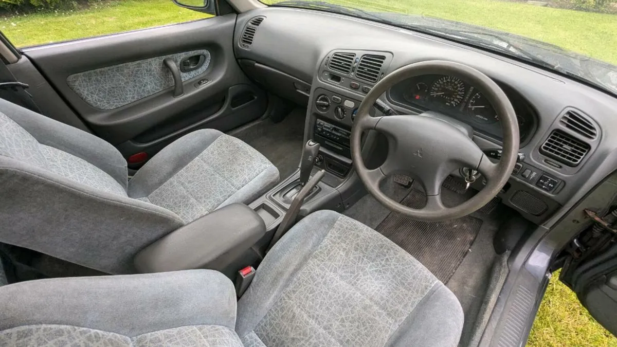 Mitsubishi Galant - Image 4
