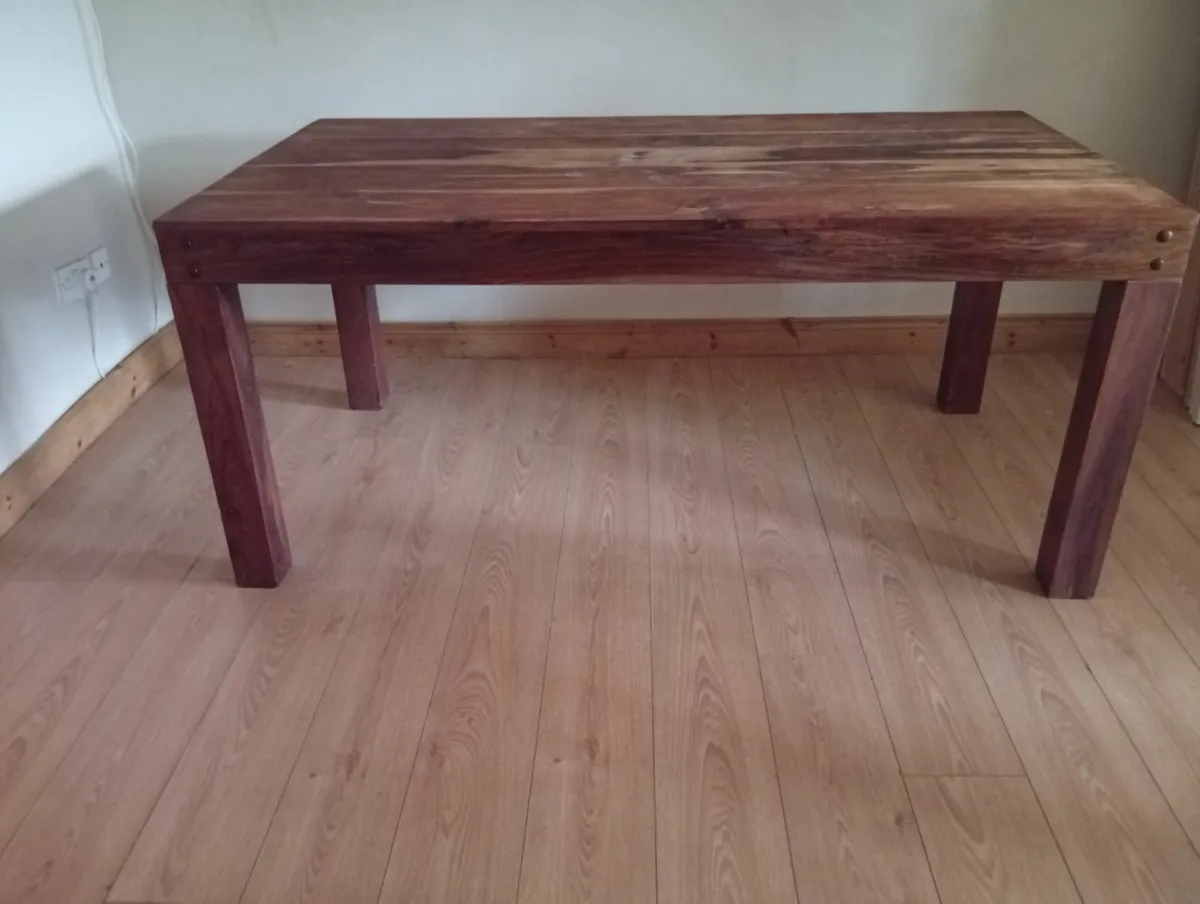 Solid Walnut Quality Sturdy Dining table 4-6person - Image 1