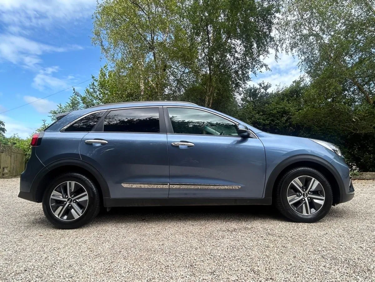 Kia Niro 1.6 Plug-in Hybridhuge Specificationfull - Image 4