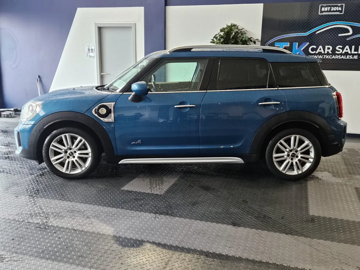 211 MINI COUNTRYMAN COOPER S  HYBRID PETROL - Image 4