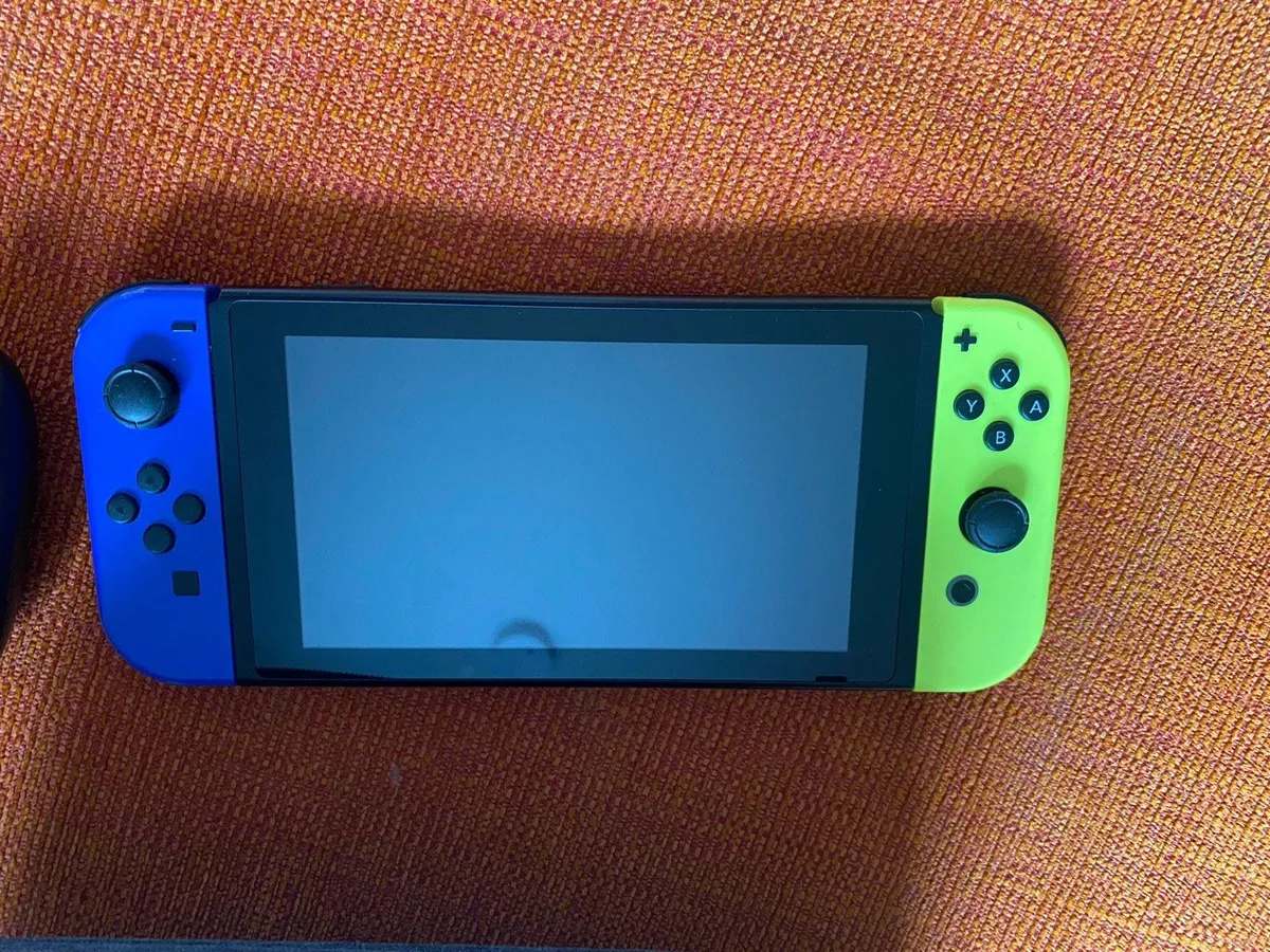 Nintendo Switch - Image 2