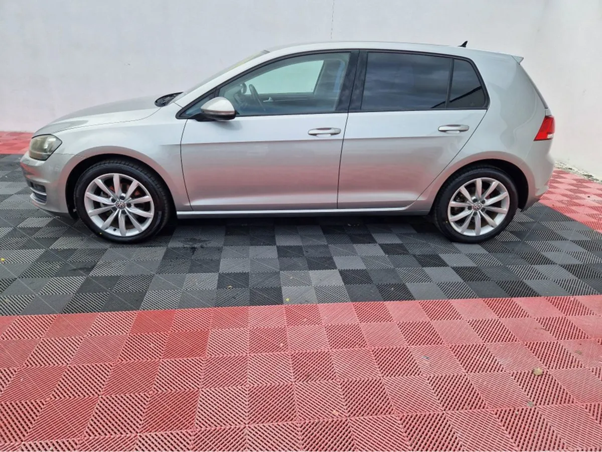 Volkswagen Golf Highline 1.4 Petrol Automatic 5DR - Image 4
