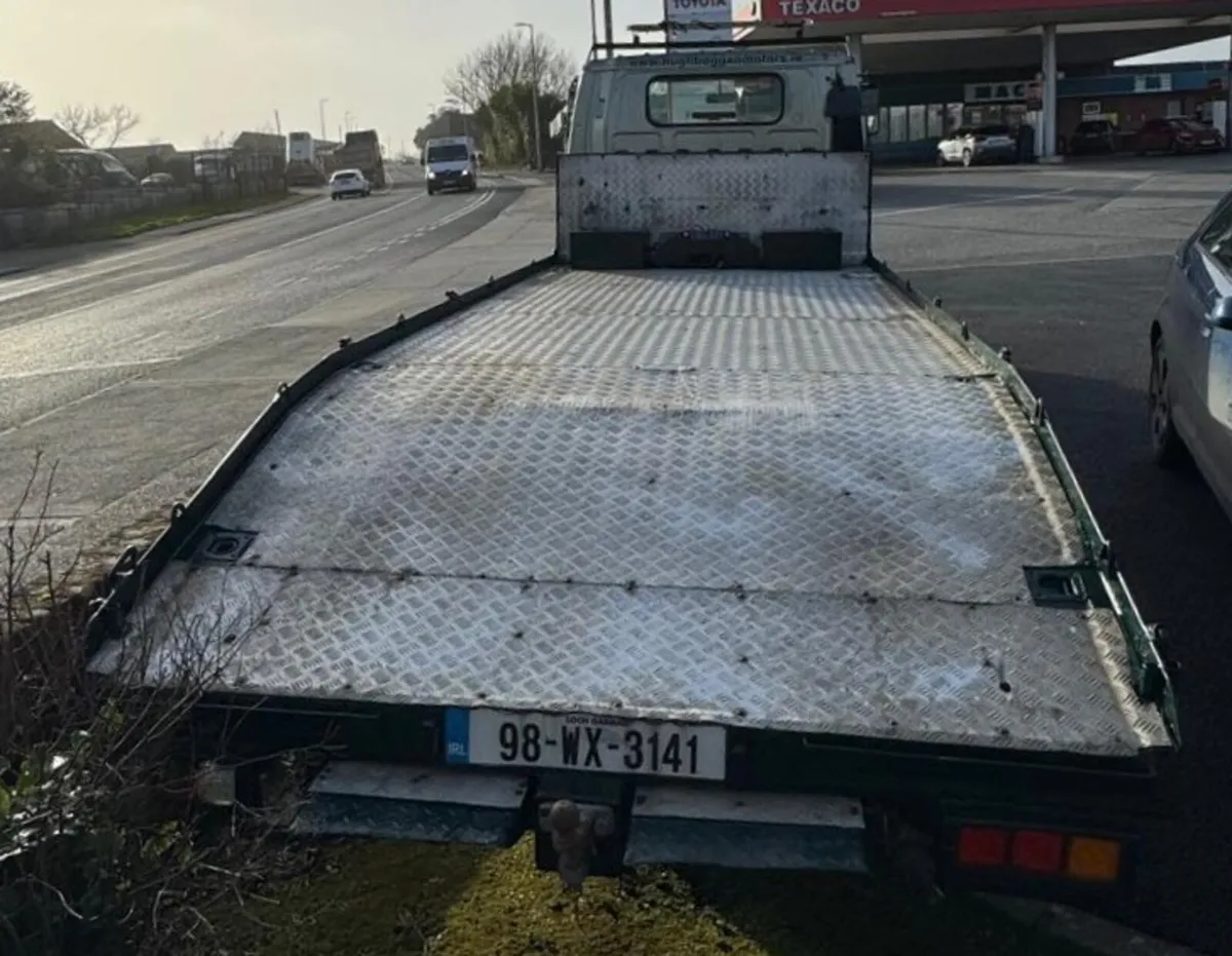 98 RECOVERY TRUCK - Image 4
