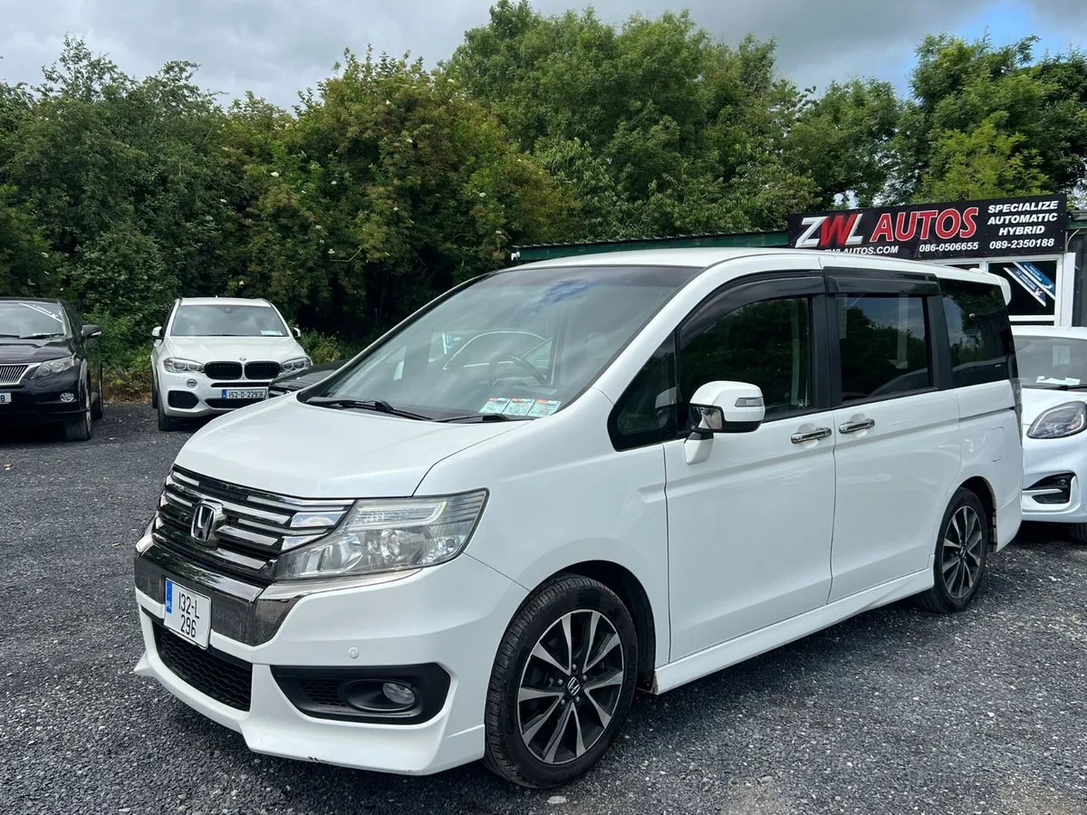 13 Honda Stepwagon 7Seats - Image 2