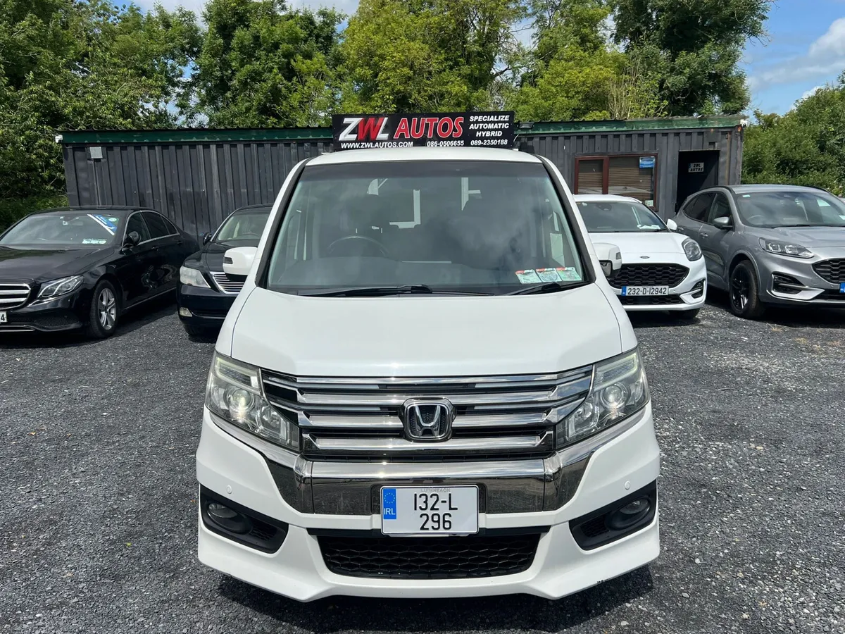 13 Honda Stepwagon 7Seats - Image 1