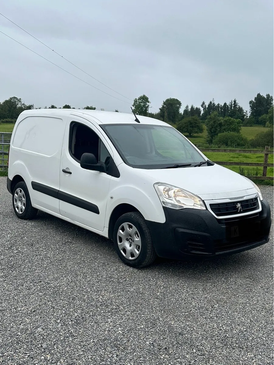 2017 Peugeot partner - Image 1