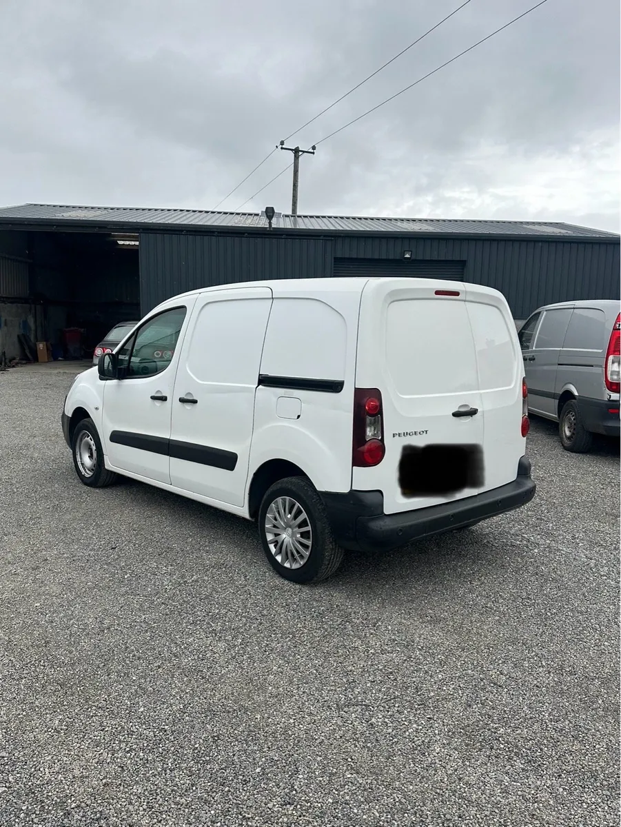 2017 Peugeot partner - Image 3