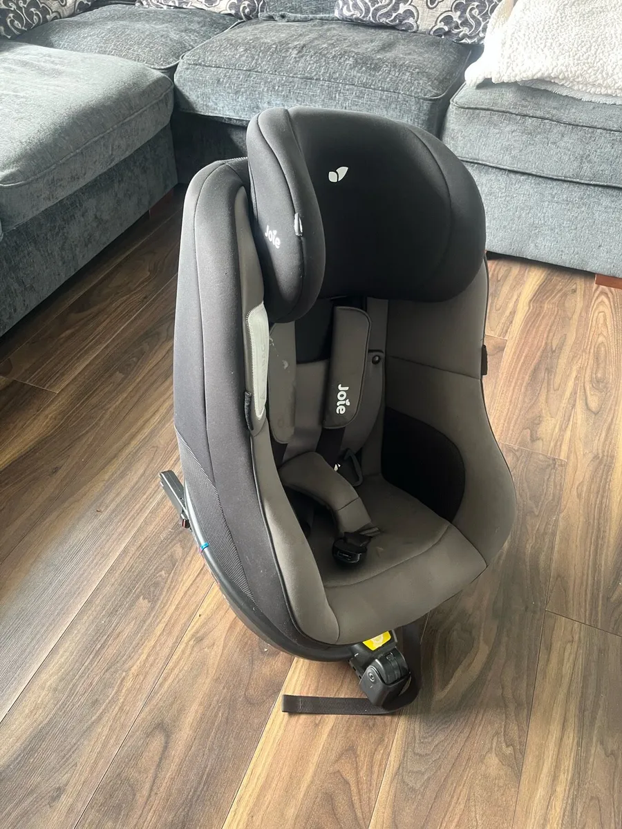 Jole 360 car seat - Image 1