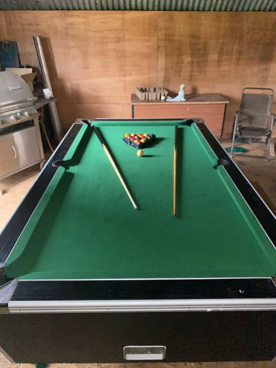 Pool table - Image 3
