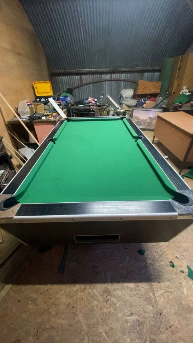 Pool table - Image 4
