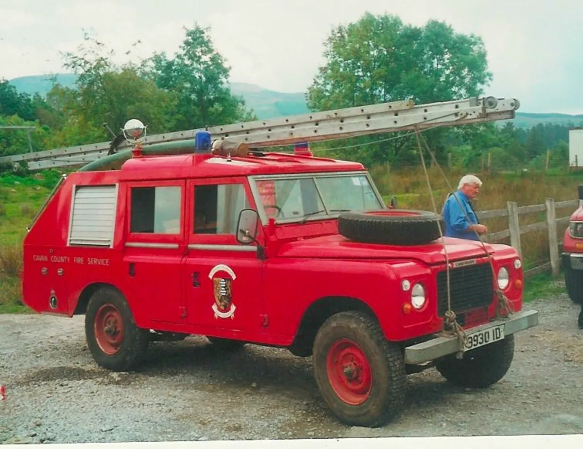 1981 Land Rover Series 3 | Stage One V8 | For Sale - Image 3