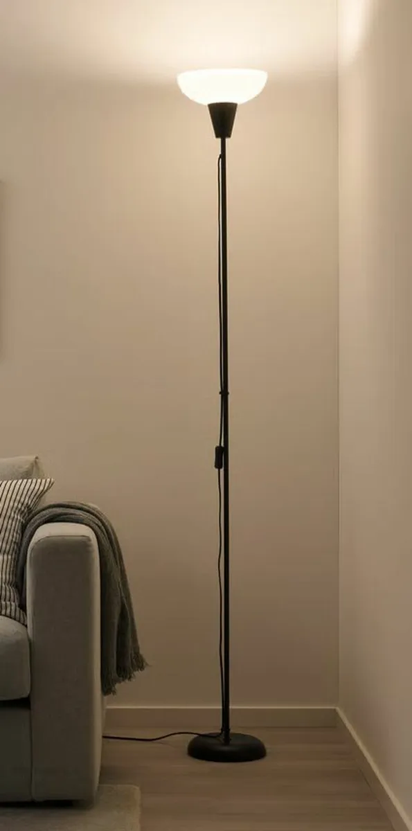 Floor uplighter, black/white - Image 1