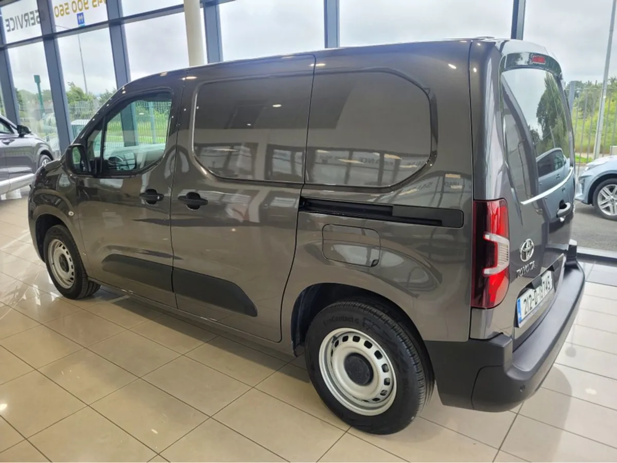 Toyota Proace City P 1.5 - Image 4