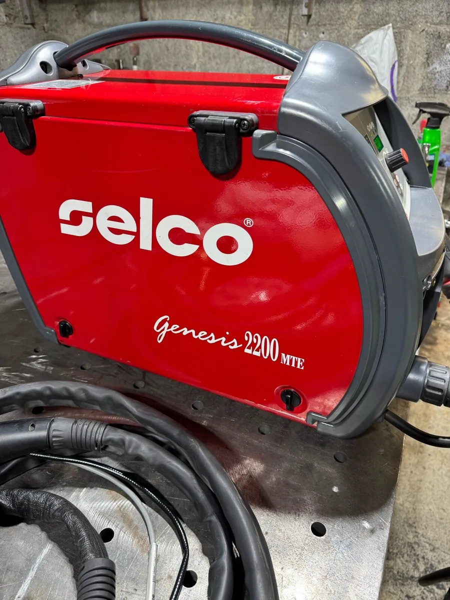 Multi process welder - Image 2