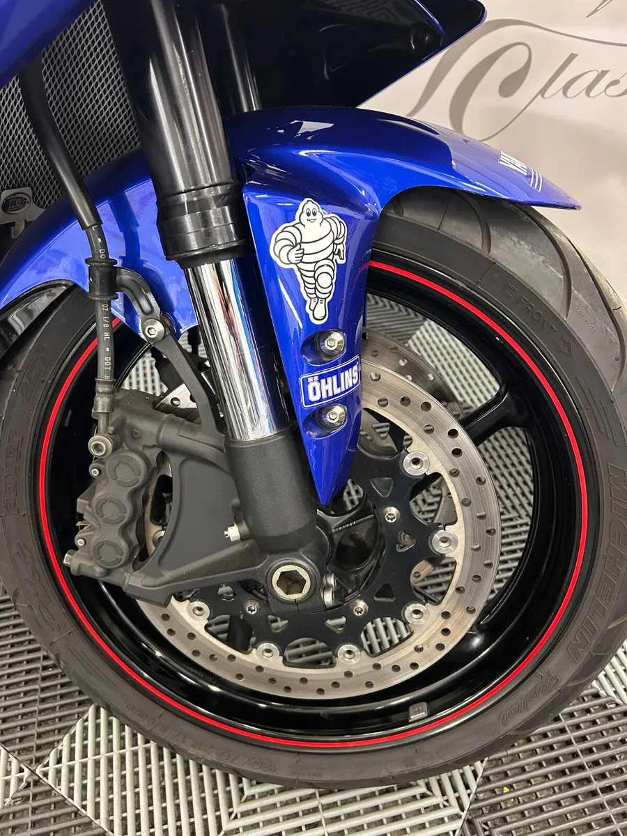 YAMAHA R-1 Rossi Edition. - Image 3