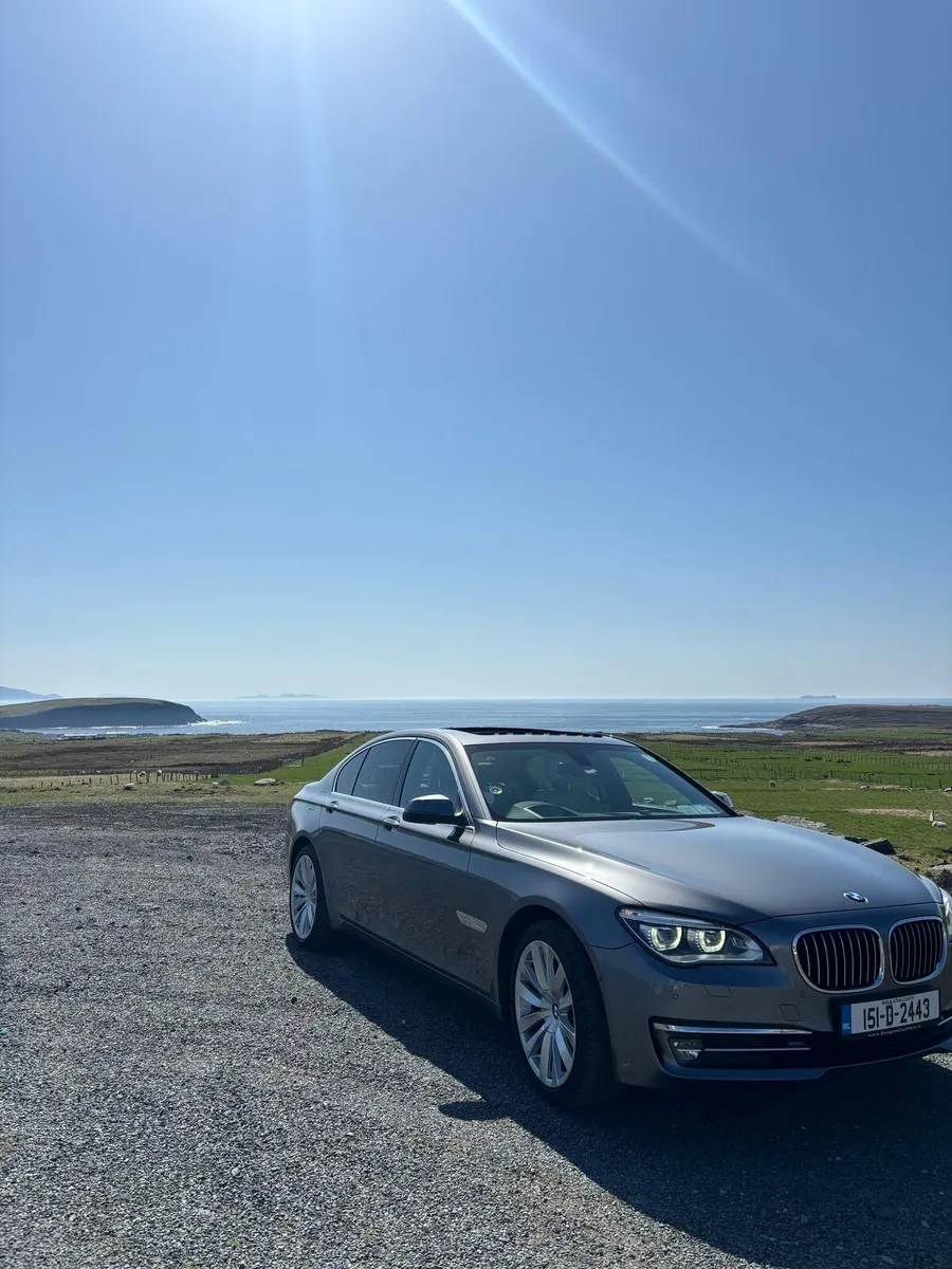 151 BMW 7-Series - Image 2