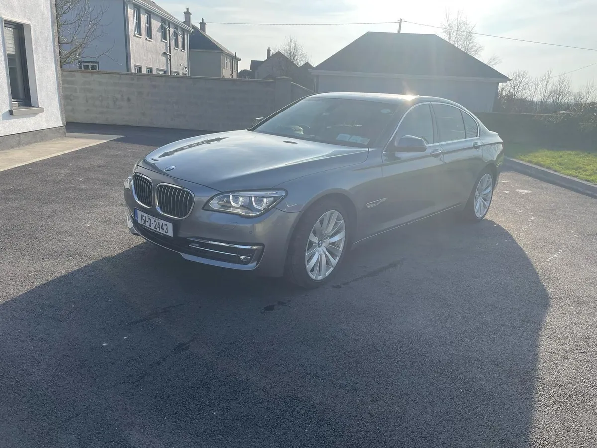 151 BMW 7-Series - Image 3