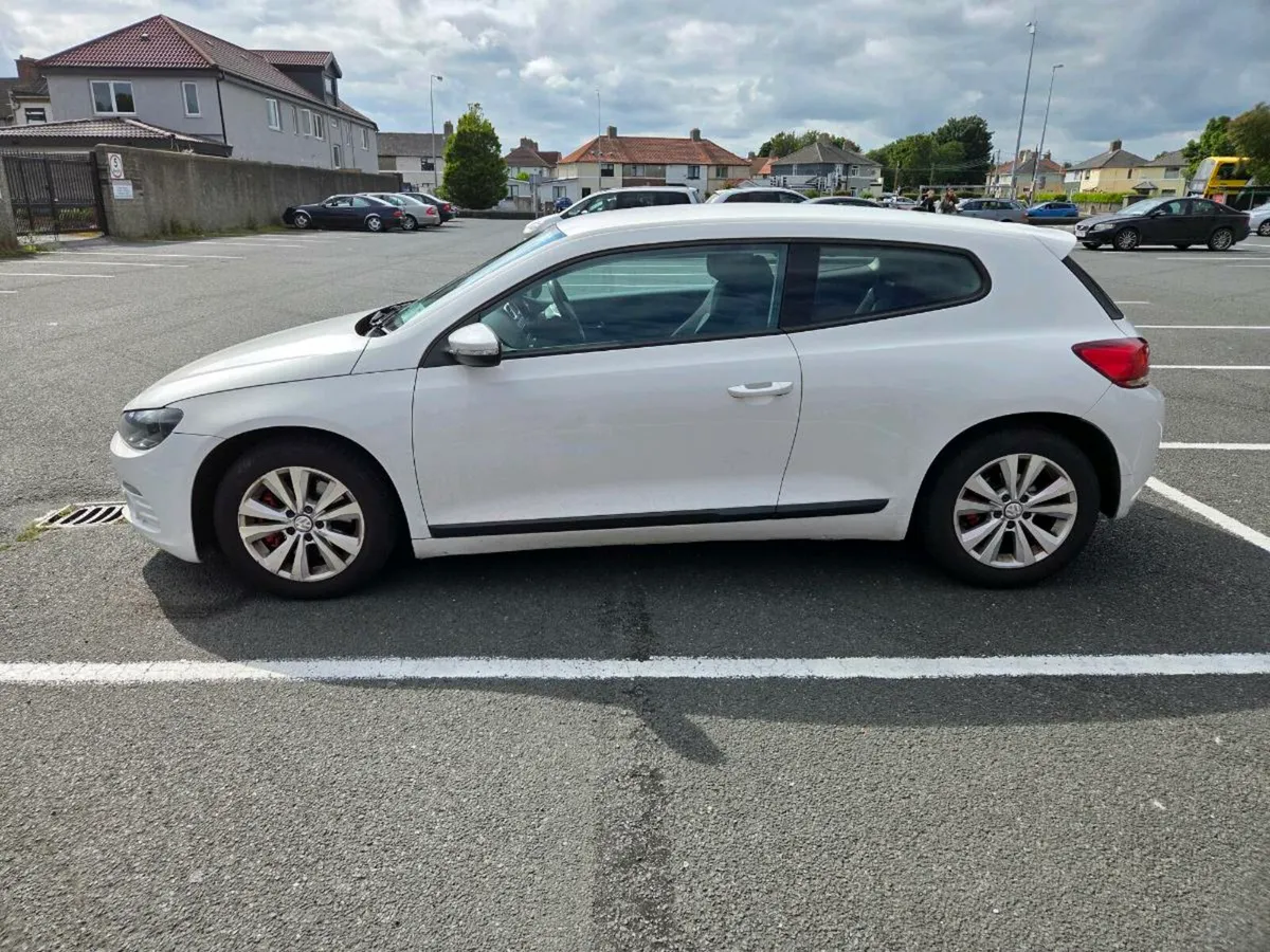 Volkswagen Scirocco - Image 4