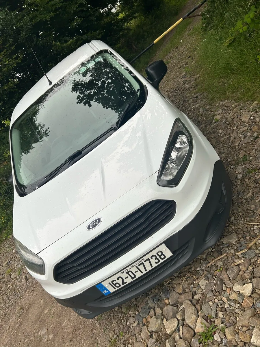 2016 Ford Courier van - Image 2