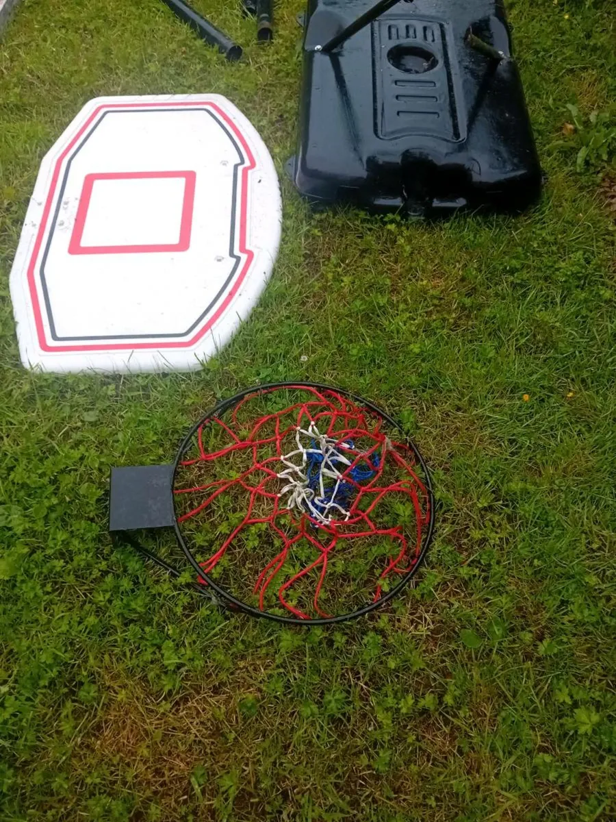 Basketball hoop - Image 2